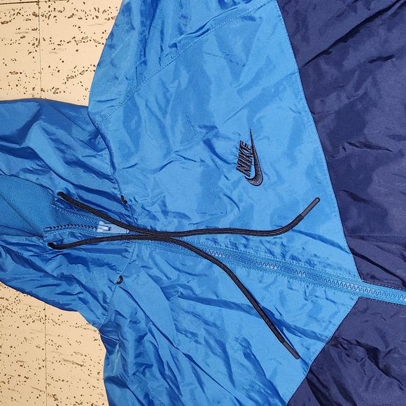 Nike Windbreaker Full Zip Track Jacket - Picture 2 of 7
